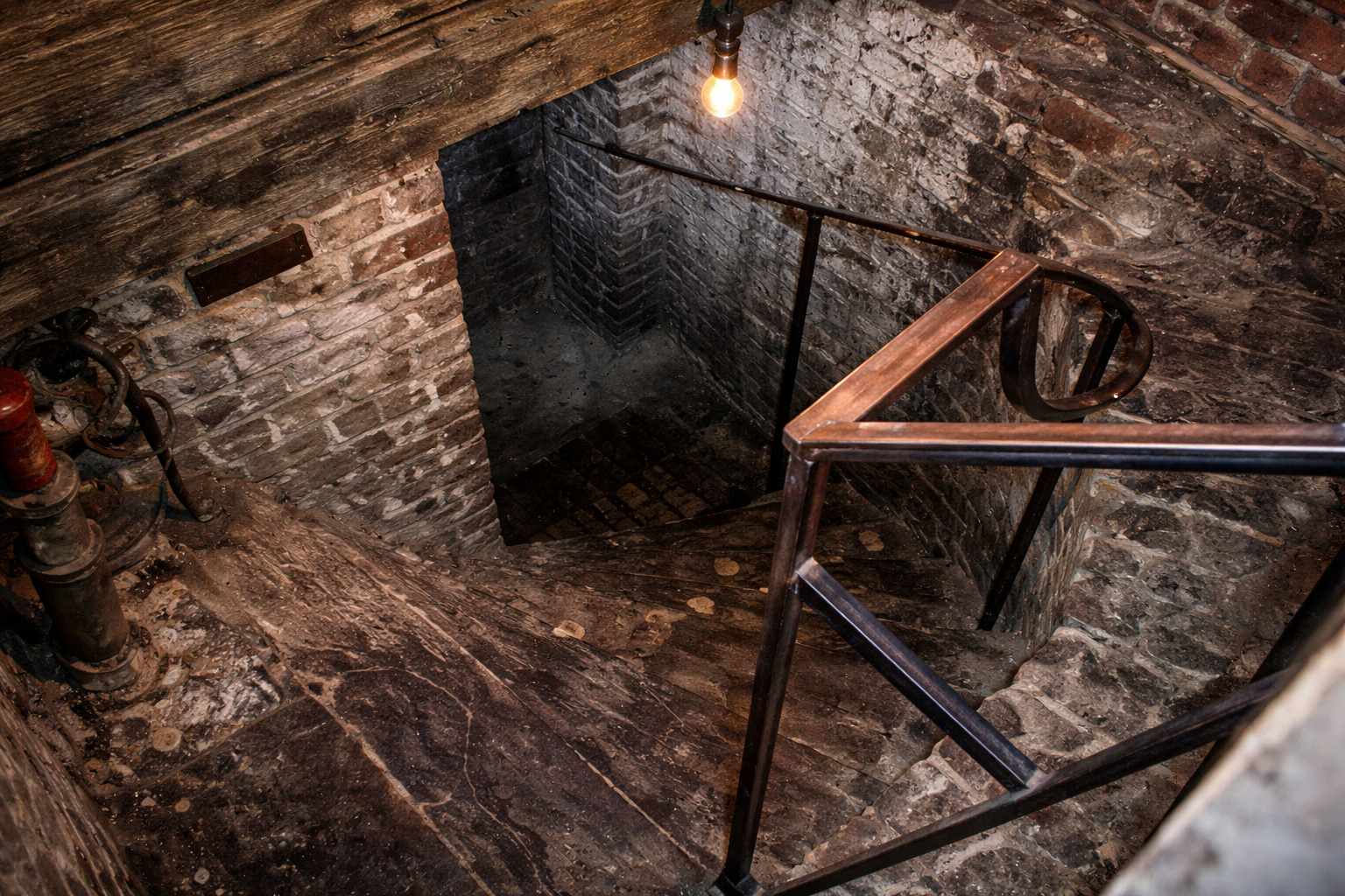 Stairs leading down to the Pirates' House tunnels.